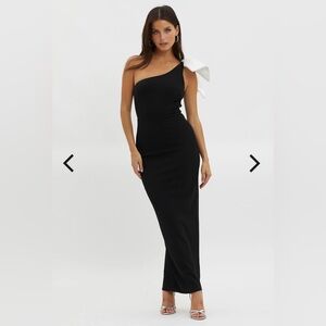 Selfie Leslie Elegant Black One-Shoulder Dress